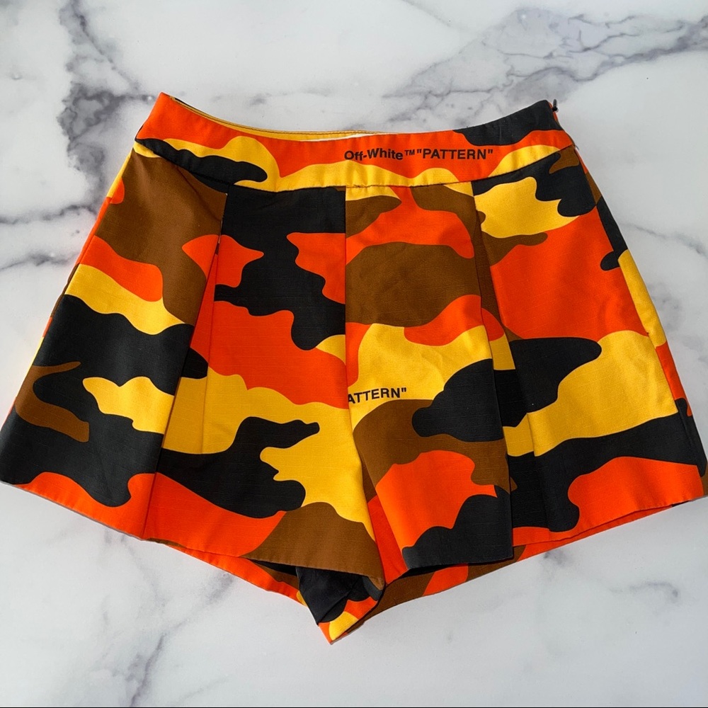 Off-White Camo Shorts Size 36 XXS